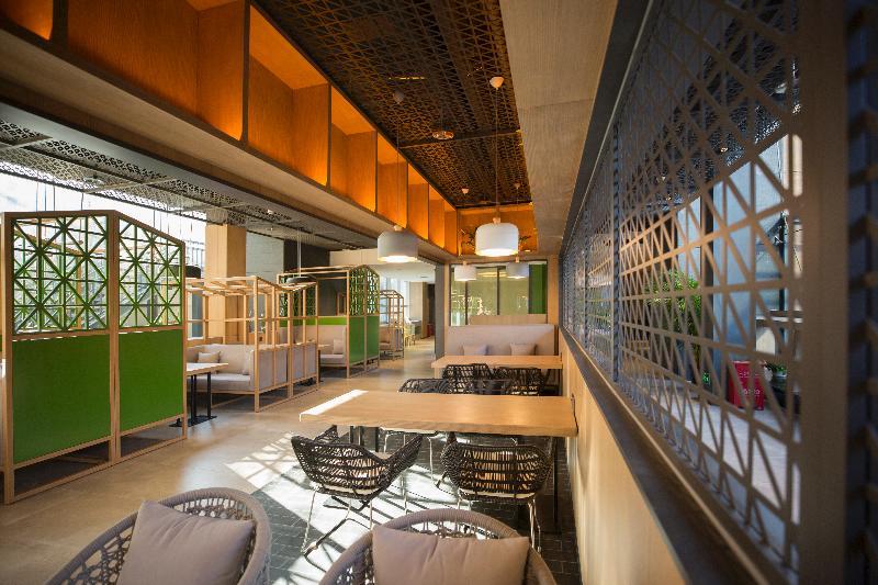 Qiu Guo Hotel Hua Mao Chaoyang  Bagian luar foto